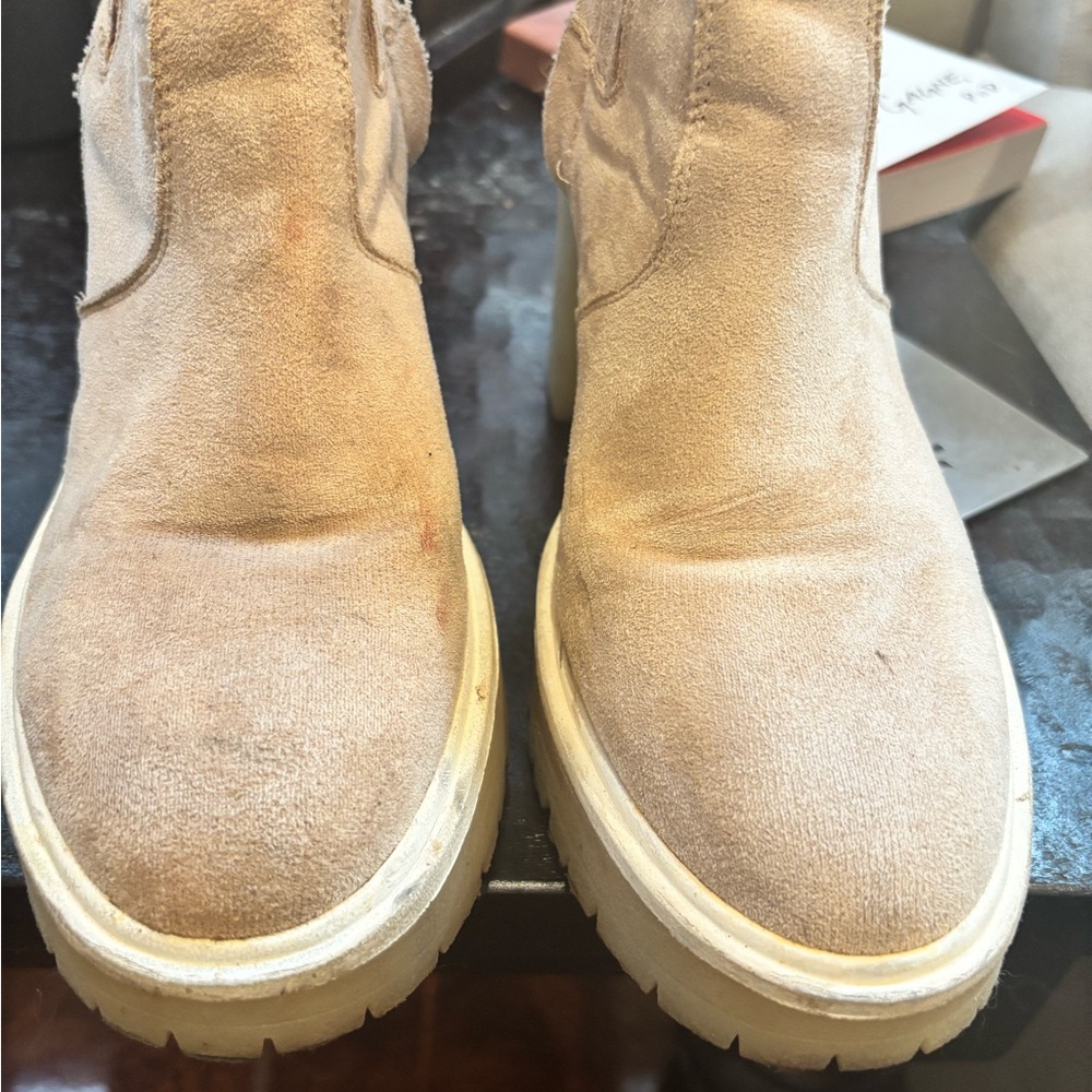 Women's Oasis Society Faux Suede Lug Sole Tan Heeled Boots - Picture 7 of 13